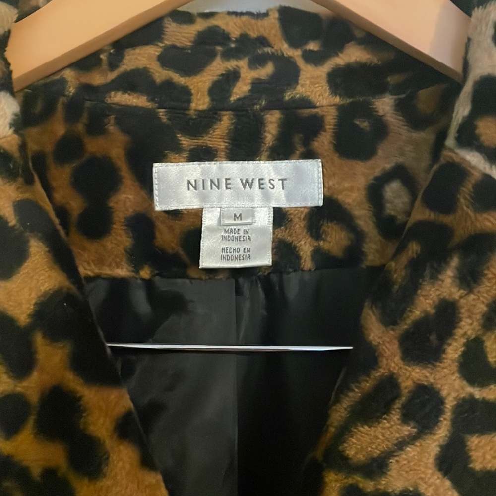 Leopard Coat - Picture 4 of 5